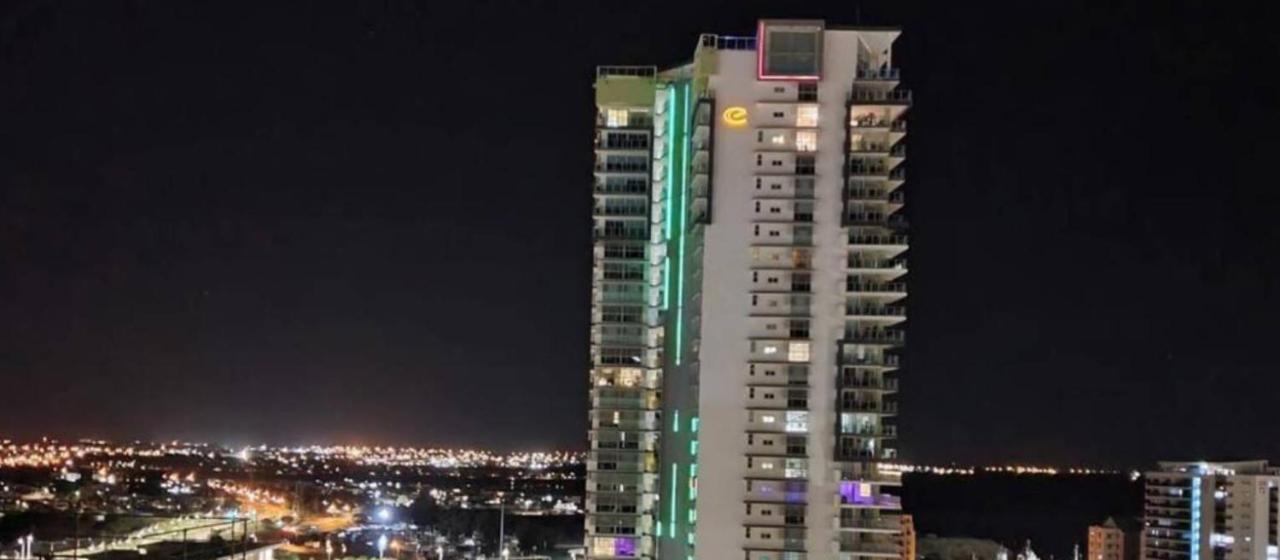 One Bed Harbour And Views