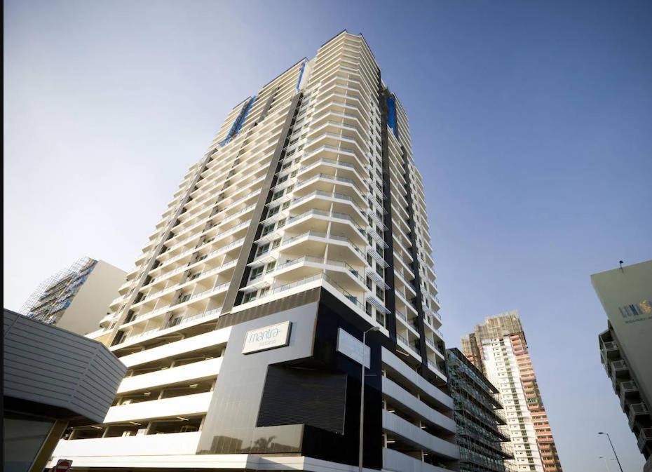 One Bed Harbour And Views Darwin