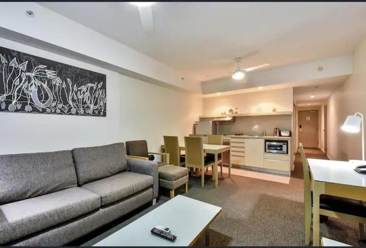One Bed Harbour And Views Darwin