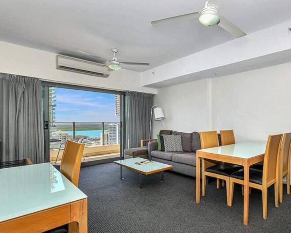 One Bed Harbour And Views *